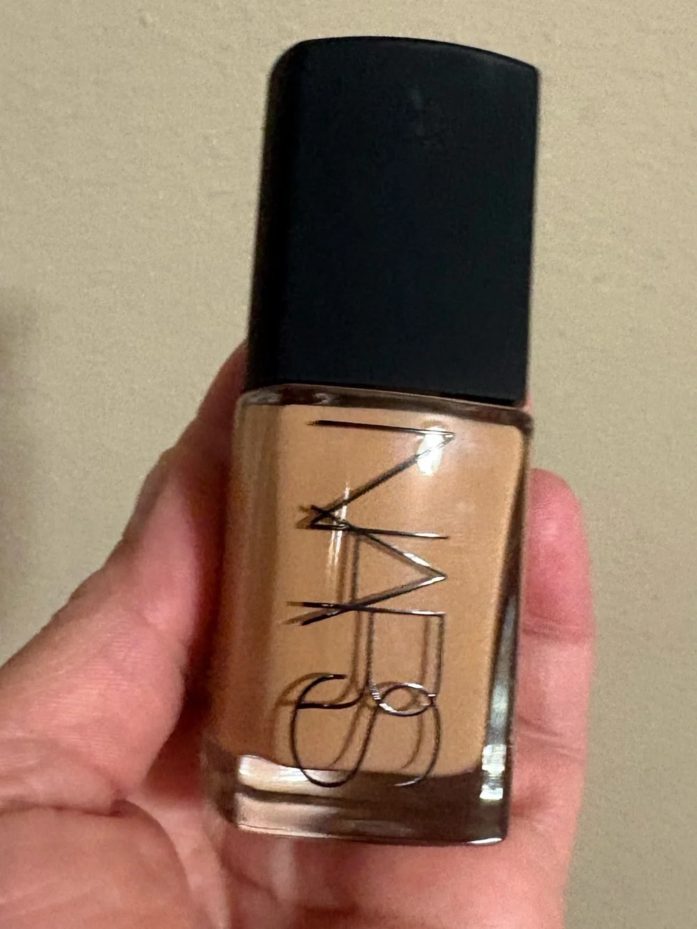 NARS Sheer Glow Foundation Box - MEDIUM 3.75 PAMPELUNE Brand New Never Used.